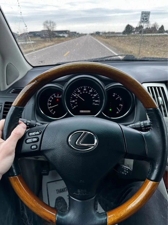 2008 Lexus RX 2nd Gen - Image 6 of 9