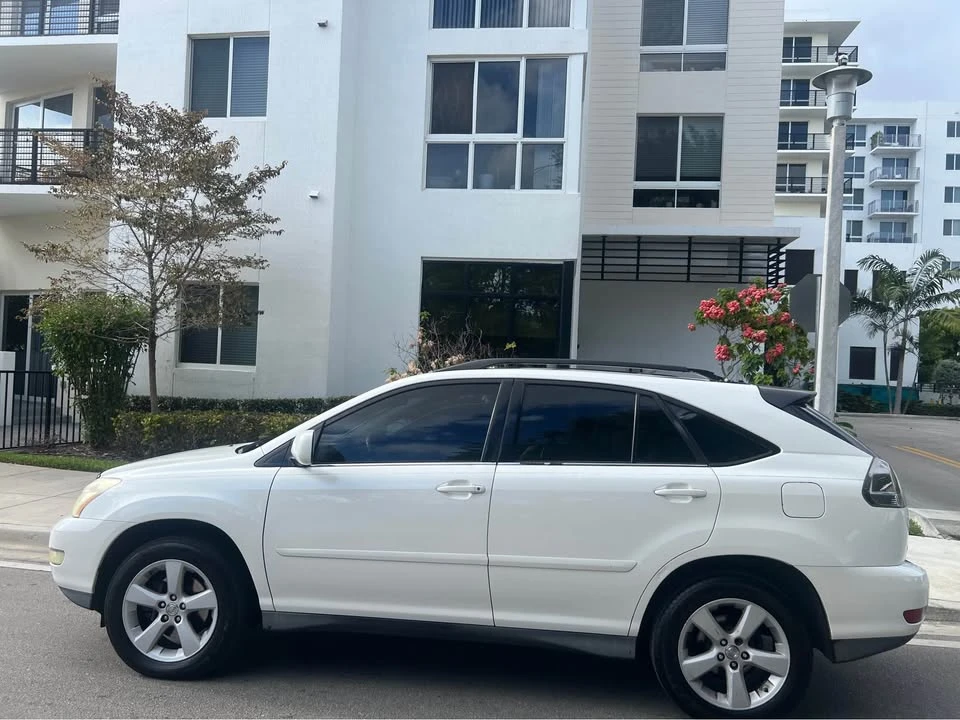 2008 Lexus RX 2nd Gen - Image 3 of 18