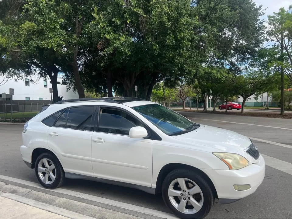 2008 Lexus RX 2nd Gen - Image 9 of 18