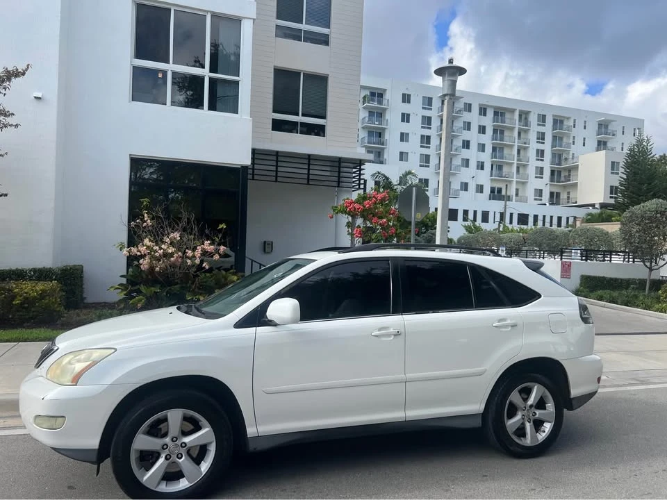 2008 Lexus RX 2nd Gen - Image 2 of 18