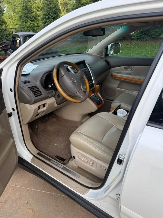 2008 Lexus RX 2nd Gen - Image 5 of 7