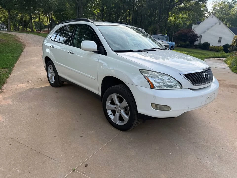 2008 Lexus RX 2nd Gen - Image 2 of 7
