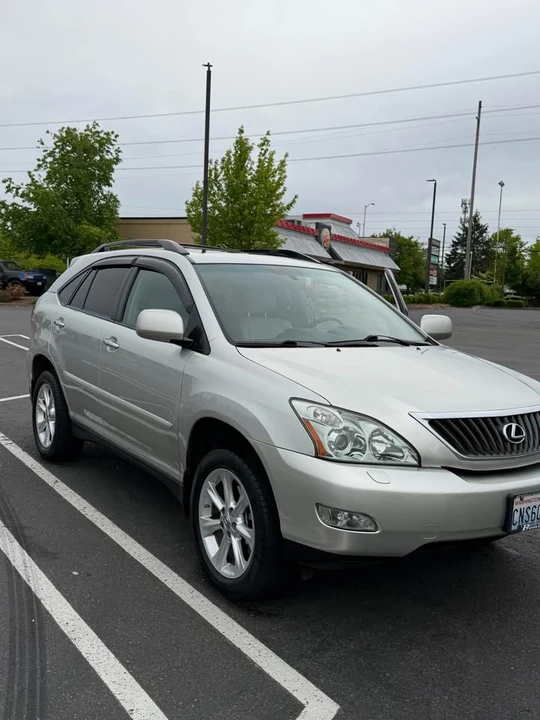 2008 Lexus RX 2nd Gen - Image 5 of 13