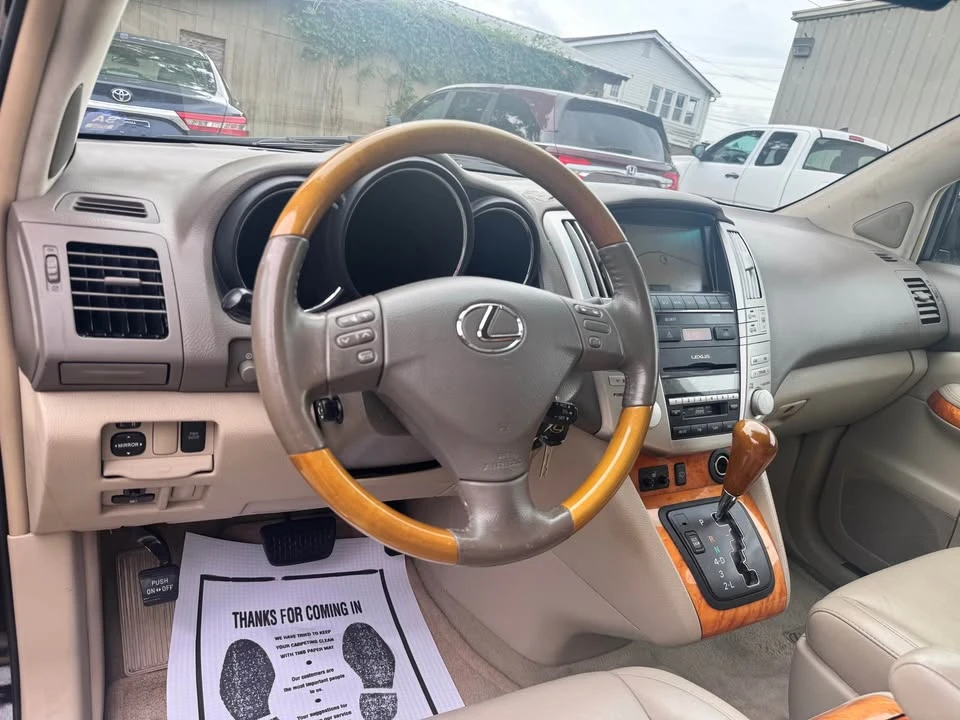 2008 Lexus RX 2nd Gen - Image 16 of 20