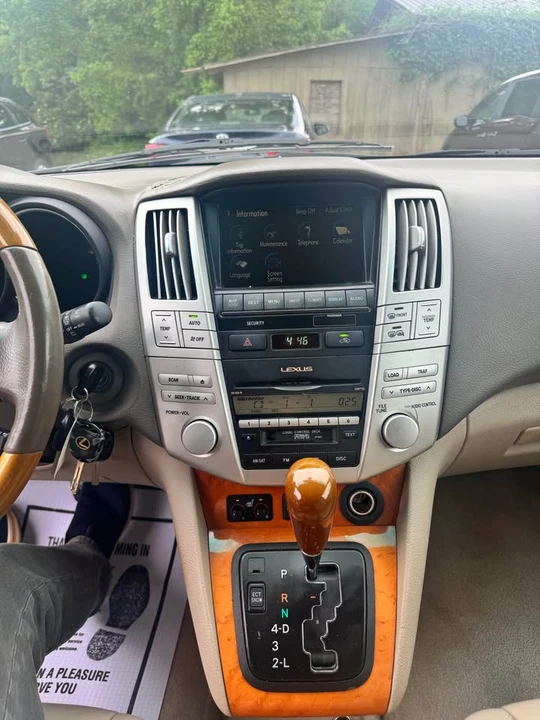 2008 Lexus RX 2nd Gen - Image 17 of 20