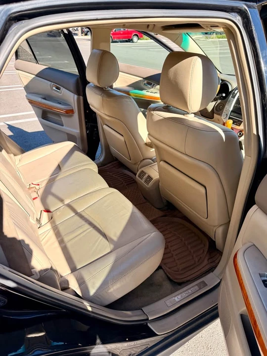 2008 Lexus RX 2nd Gen - Image 17 of 19