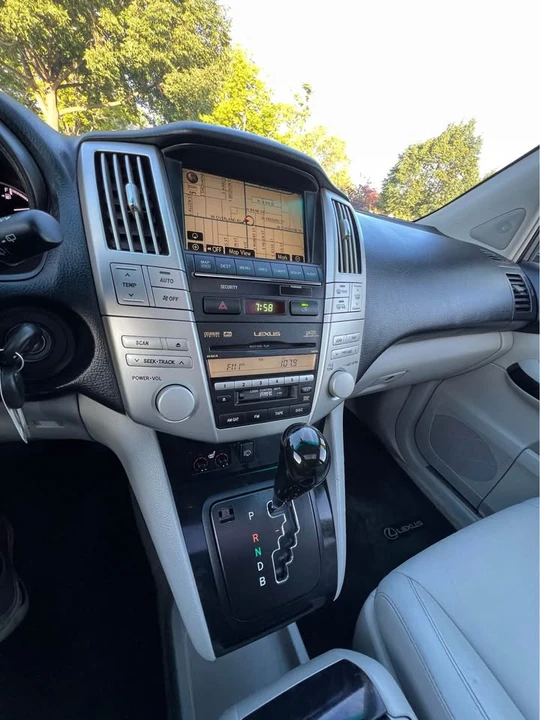 2008 Lexus RX 2nd Gen - Image 14 of 19