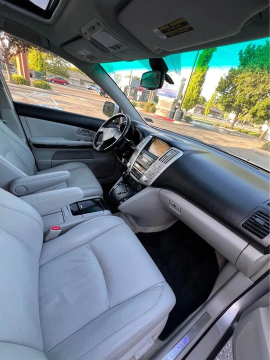 2008 Lexus RX 2nd Gen - Image 13 of 19
