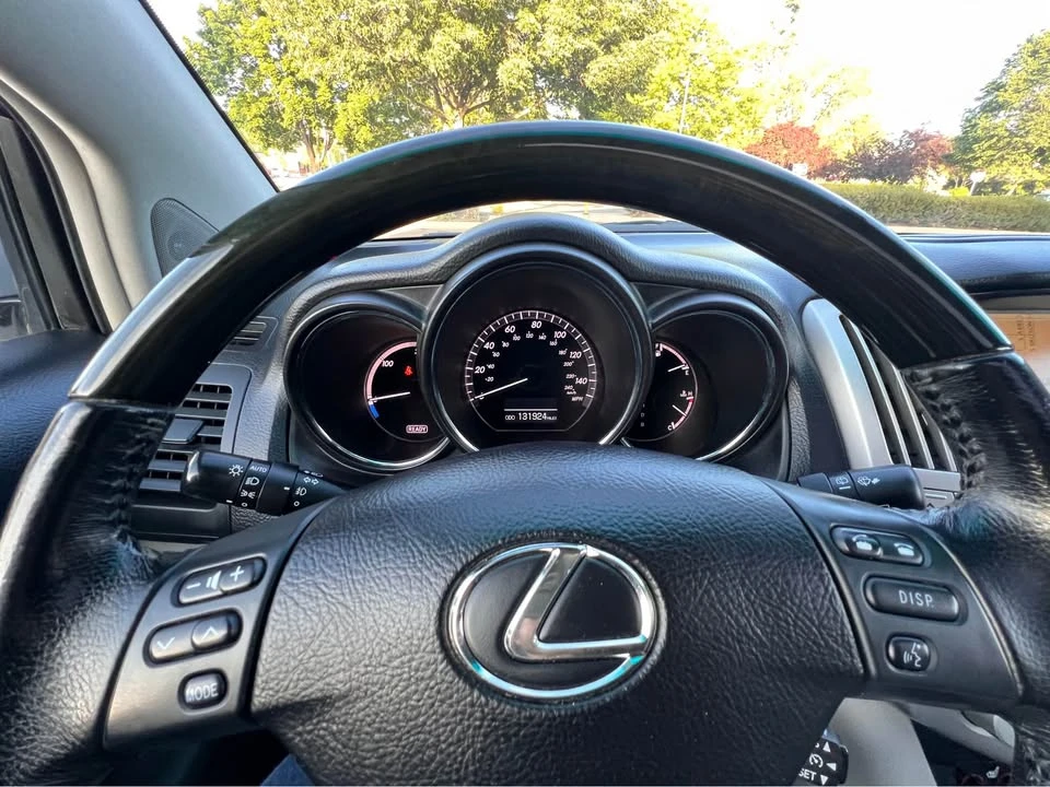 2008 Lexus RX 2nd Gen - Image 11 of 19