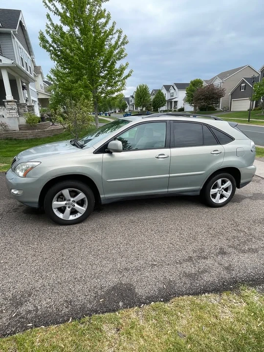 2008 Lexus RX 2nd Gen - Image 2 of 13