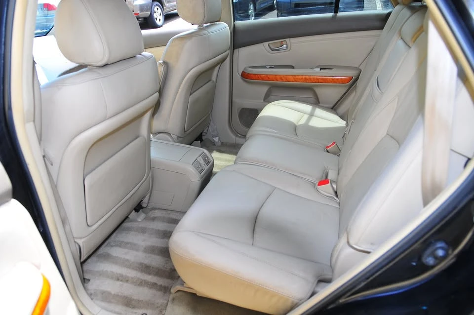 2008 Lexus RX 2nd Gen - Image 10 of 19
