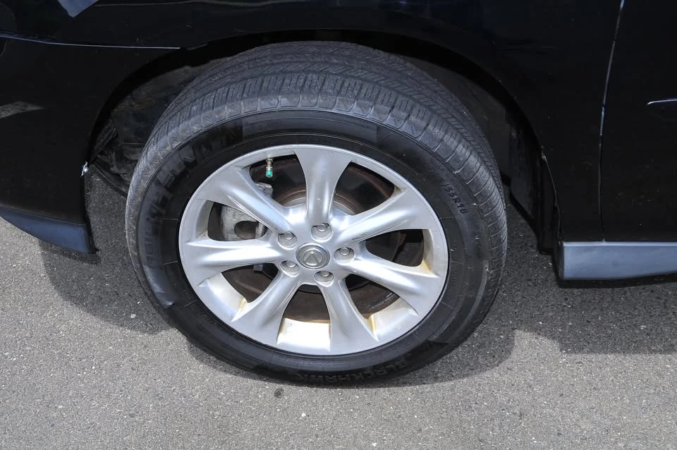 2008 Lexus RX 2nd Gen - Image 16 of 19