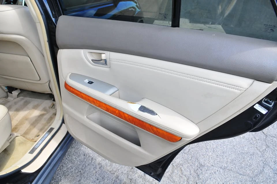 2008 Lexus RX 2nd Gen - Image 13 of 19