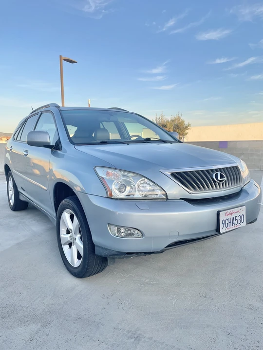 2008 Lexus RX 2nd Gen - Image 3 of 14