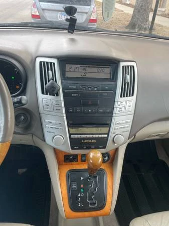 2008 Lexus RX 2nd Gen - Image 11 of 17