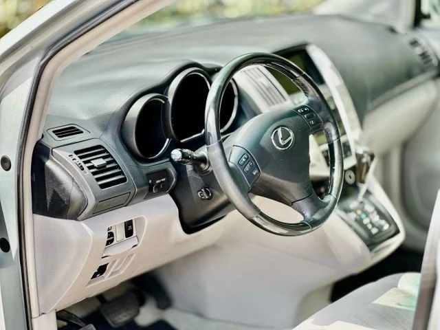 2008 Lexus RX 2nd Gen - Image 12 of 21