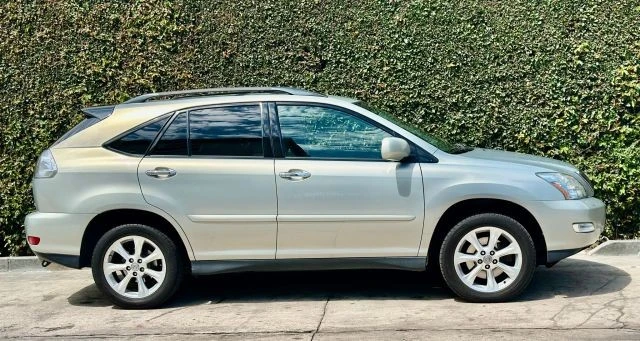 2008 Lexus RX 2nd Gen - Image 3 of 21