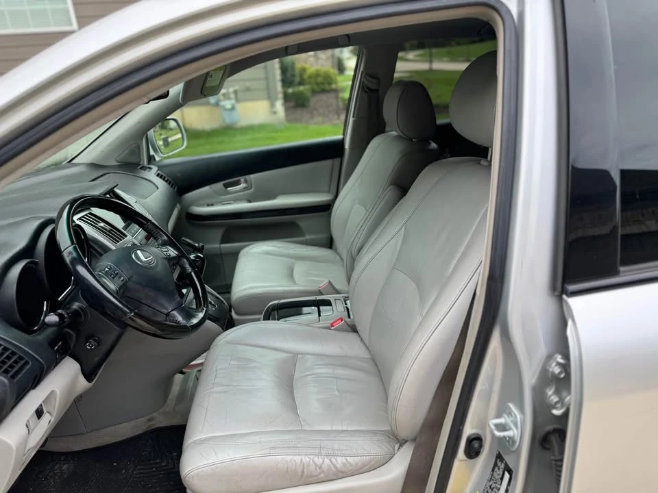 2008 Lexus RX 2nd Gen - Image 3 of 9