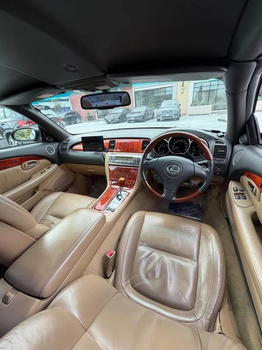 2008 Lexus SC430 - Image 14 of 19