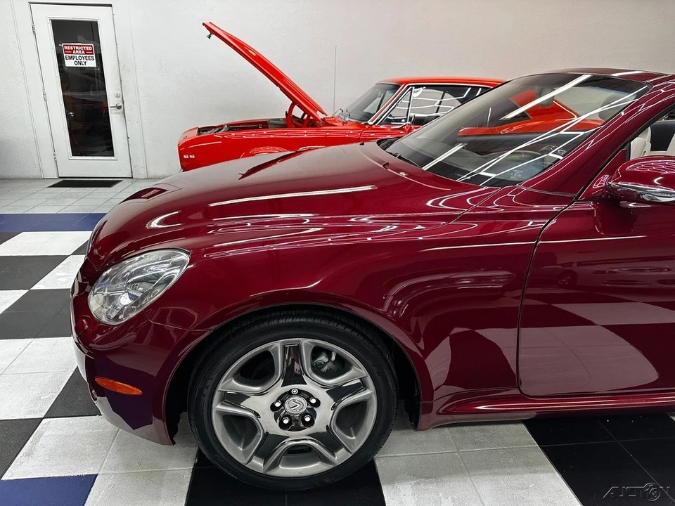 2008 Lexus SC430 - Image 10 of 21