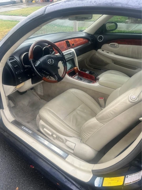 2008 Lexus SC430 - Image 4 of 8
