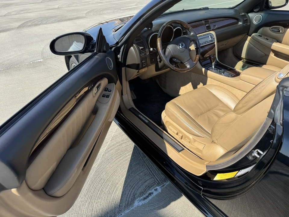 2008 Lexus SC430 - Image 19 of 21