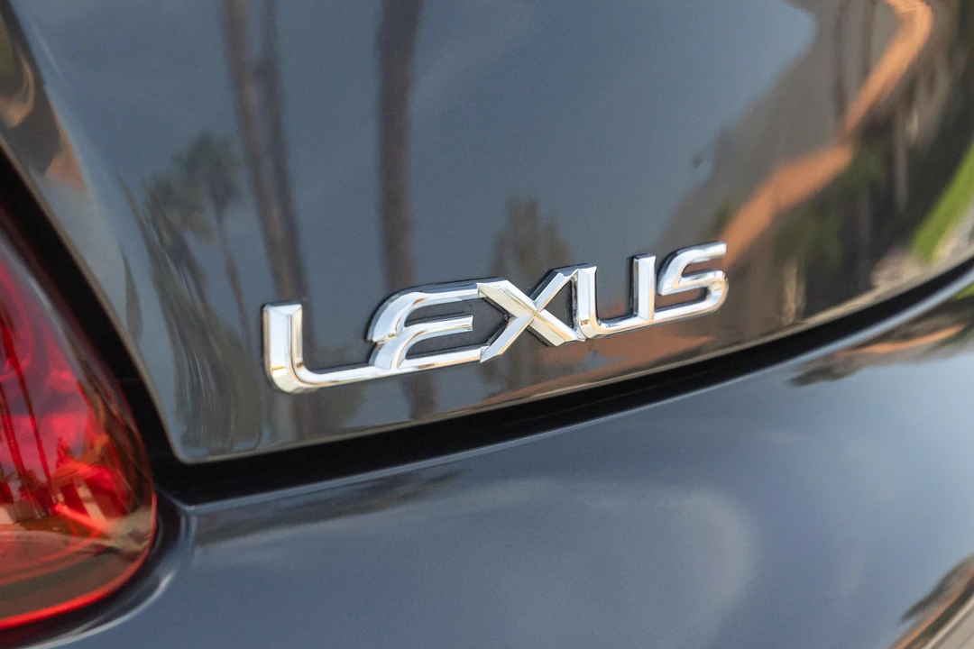 2008 Lexus SC430 - Image 24 of 31