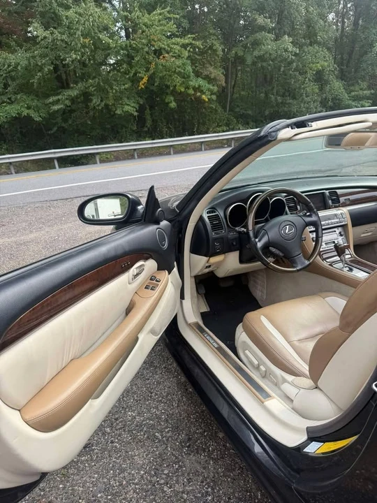 2008 Lexus SC430 - Image 6 of 8