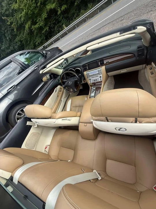 2008 Lexus SC430 - Image 2 of 8