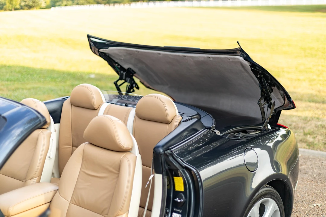 2008 Lexus SC430 - Image 18 of 31