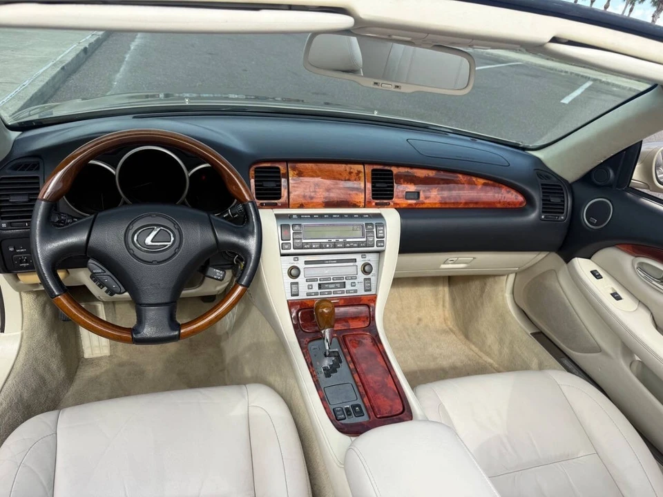2008 Lexus SC430 - Image 11 of 31
