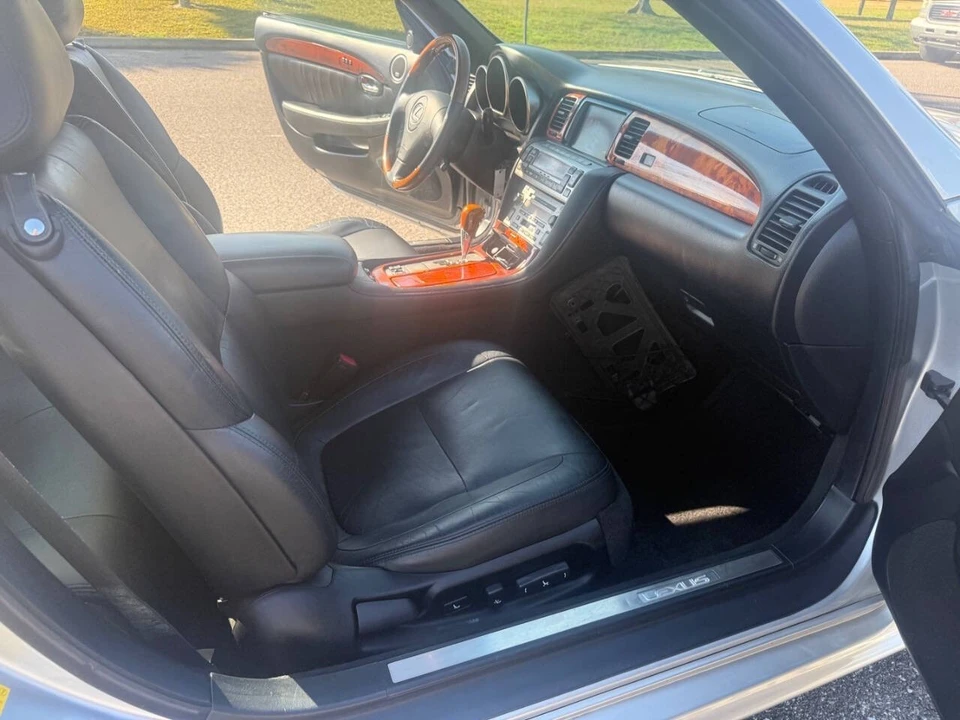 2008 Lexus SC430 - Image 13 of 21