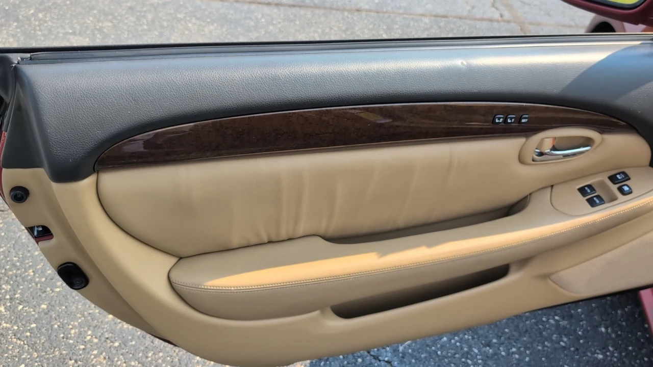 2008 Lexus SC430 - Image 9 of 31