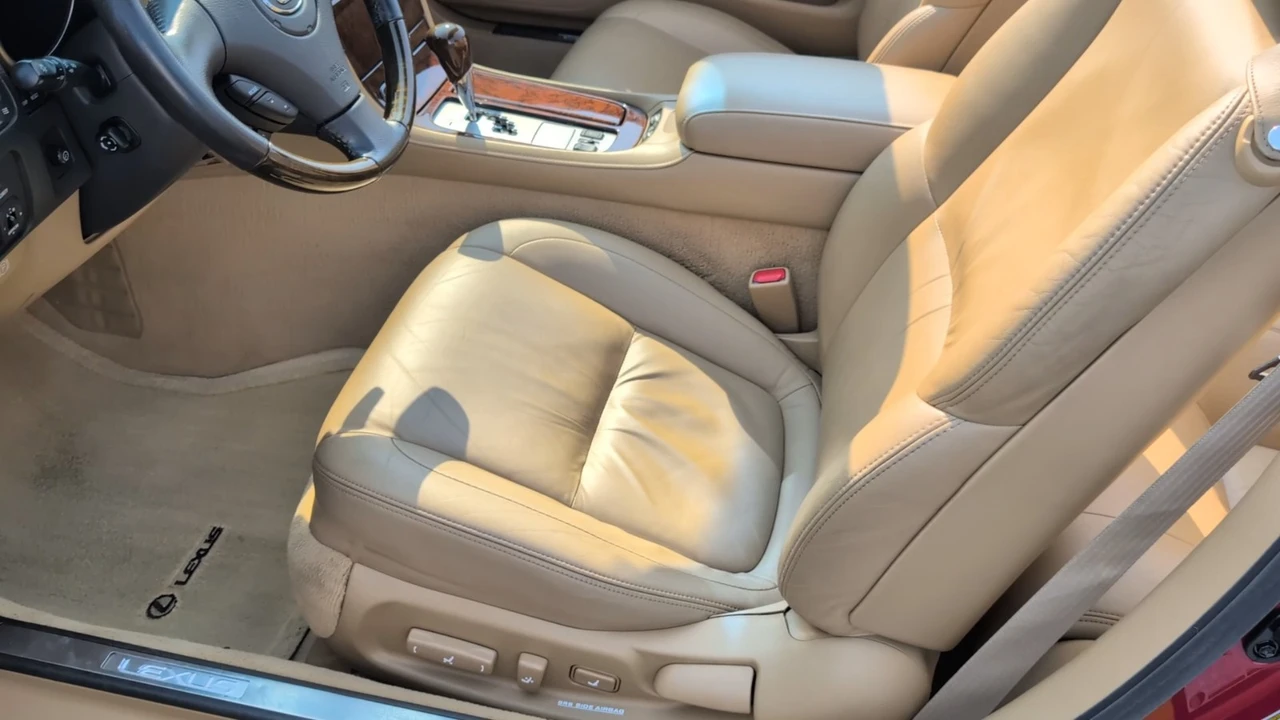 2008 Lexus SC430 - Image 11 of 31