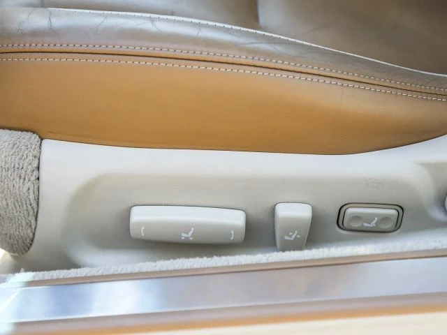 2008 Lexus SC430 - Image 24 of 31