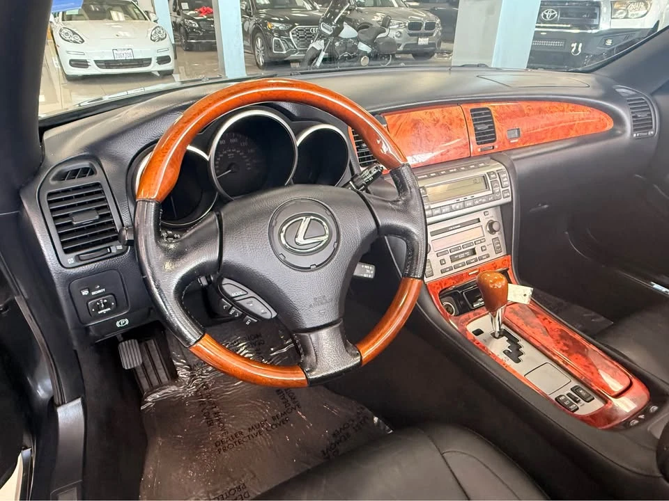 2008 Lexus SC430 - Image 10 of 15