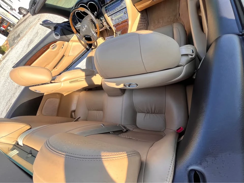 2008 Lexus SC430 - Image 12 of 18