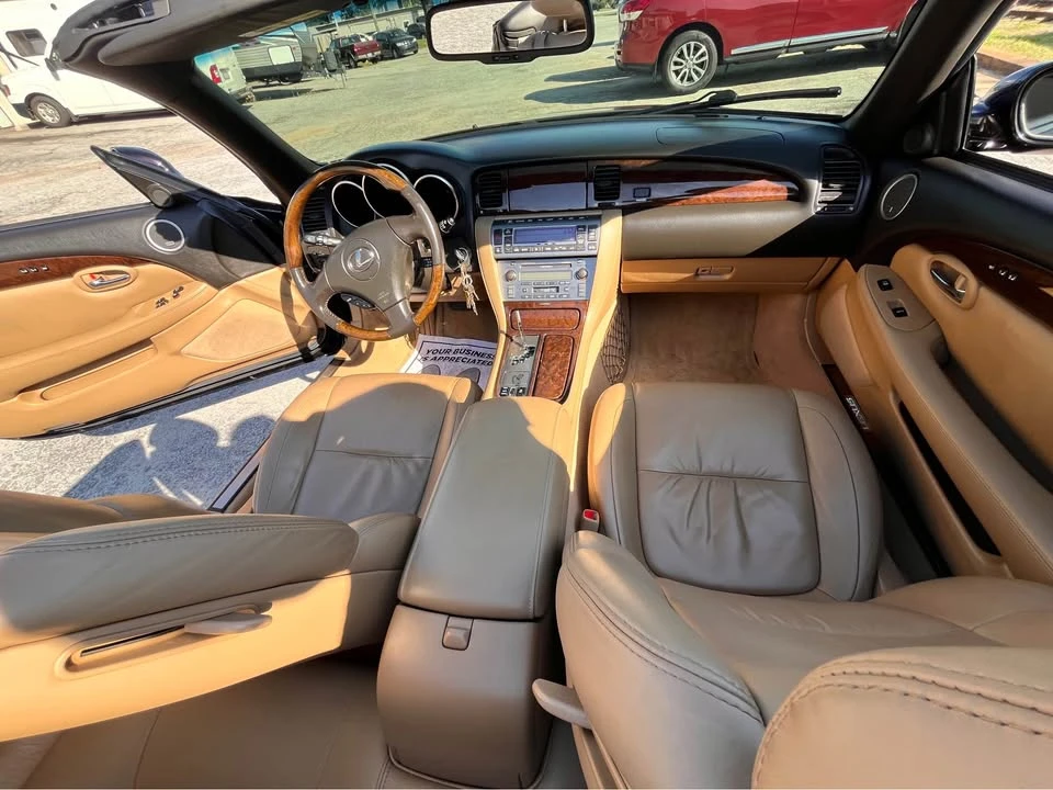2008 Lexus SC430 - Image 13 of 18
