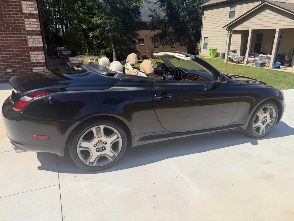 2008 Lexus SC430 - Image 2 of 10