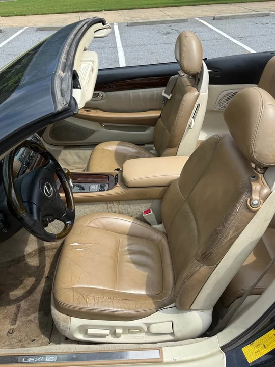 2008 Lexus SC430 - Image 10 of 17