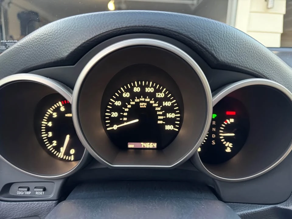 2008 Lexus SC430 - Image 18 of 19