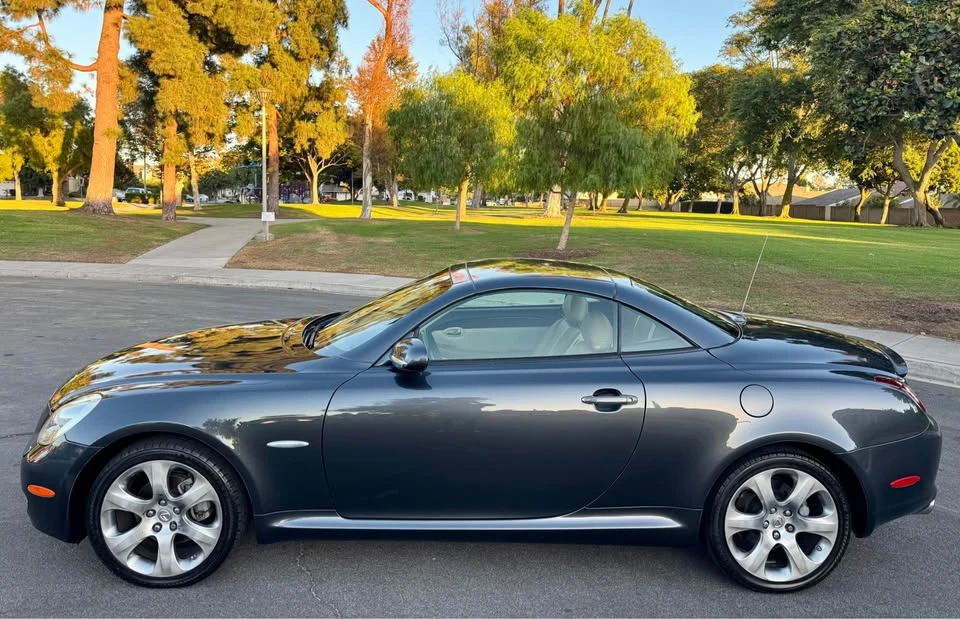 2008 Lexus SC430 - Image 2 of 19