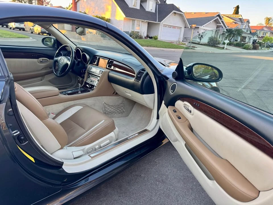 2008 Lexus SC430 - Image 14 of 19