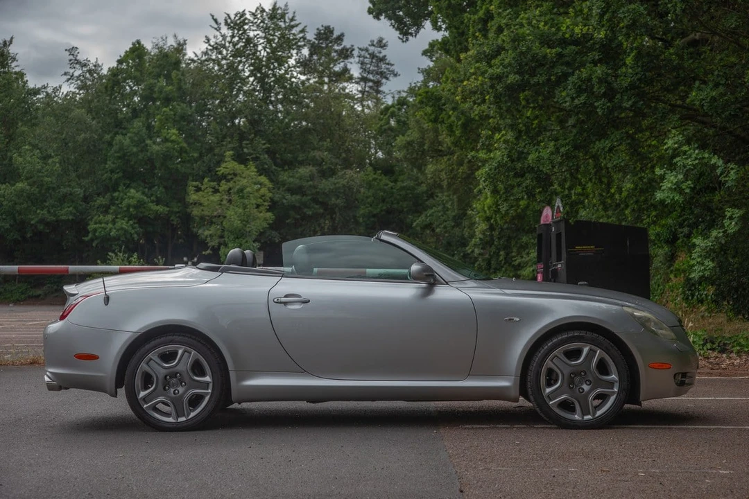 2008 Lexus SC430 - Image 5 of 30