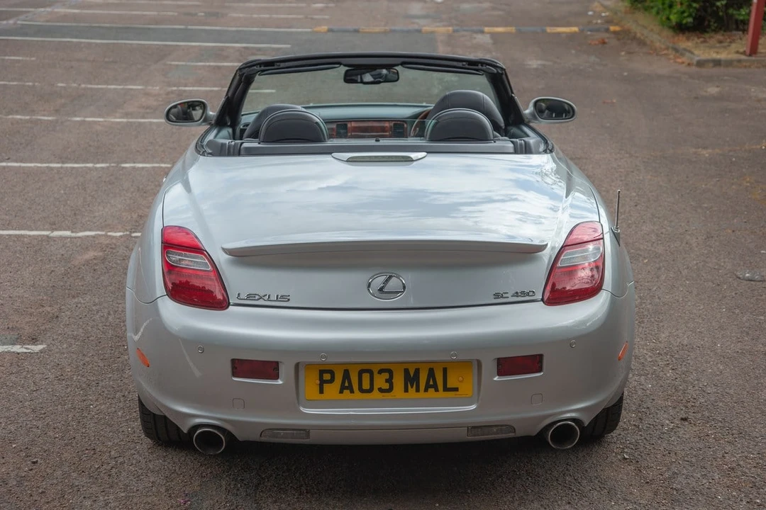 2008 Lexus SC430 - Image 16 of 30