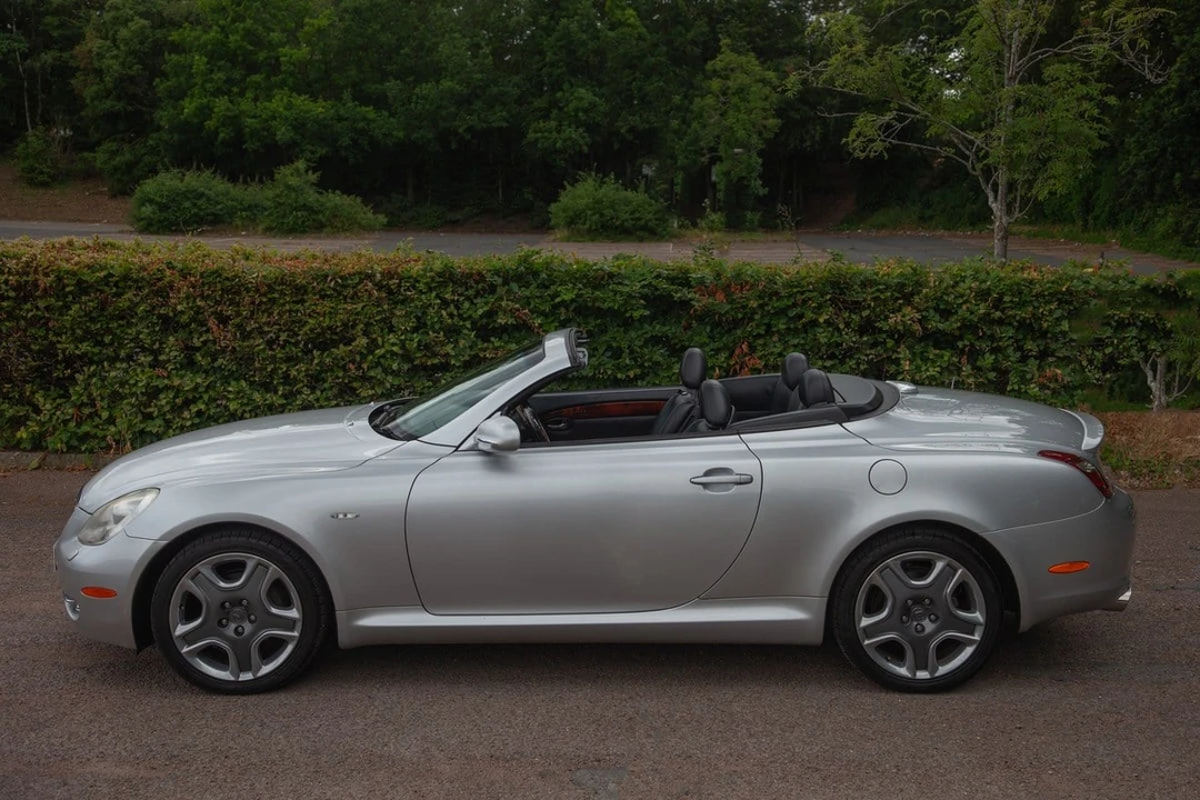 2008 Lexus SC430 - Image 12 of 30