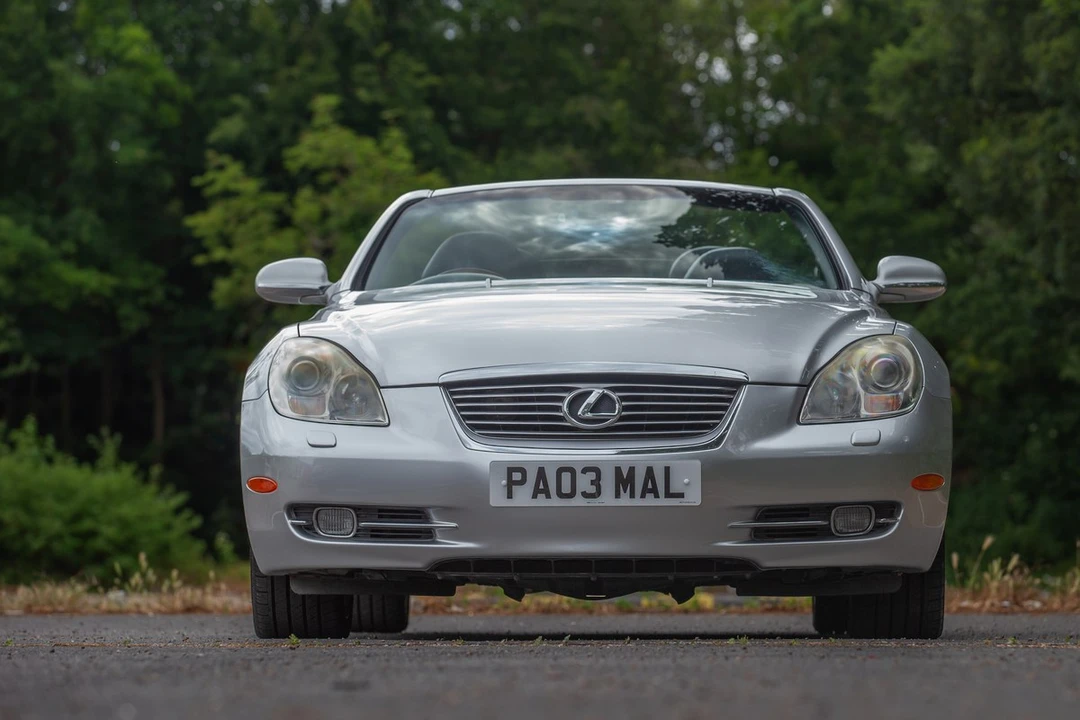 2008 Lexus SC430 - Image 2 of 30