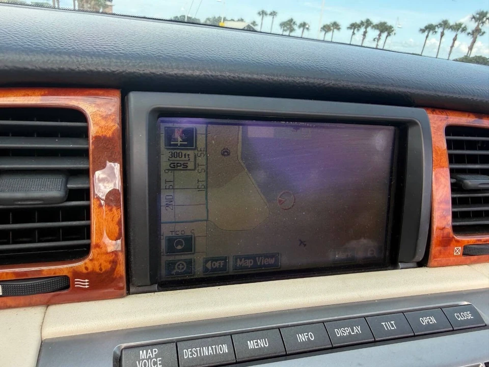2008 Lexus SC430 - Image 19 of 31