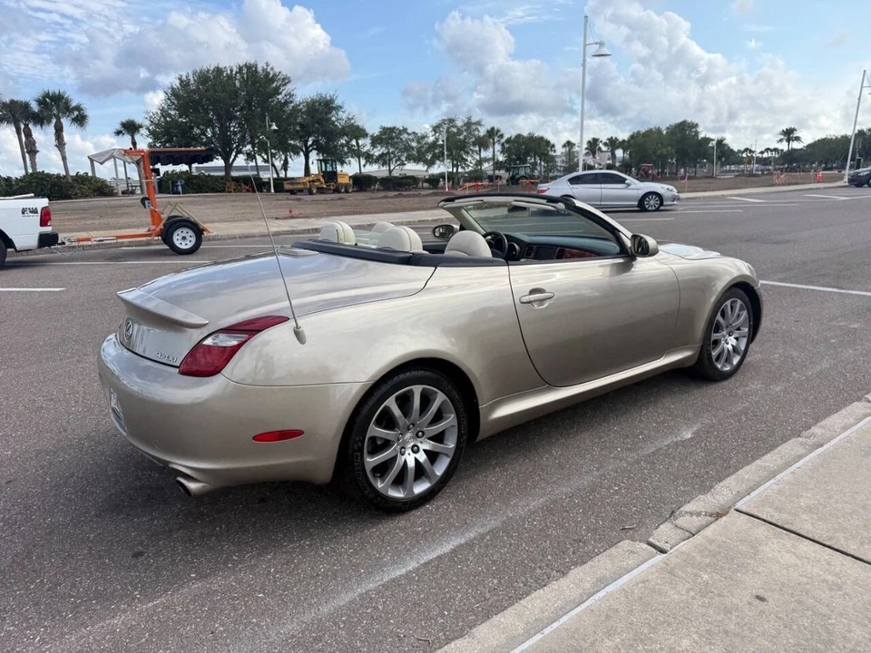 2008 Lexus SC430 - Image 3 of 31