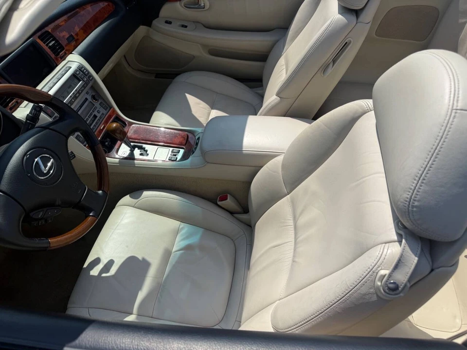2008 Lexus SC430 - Image 13 of 21